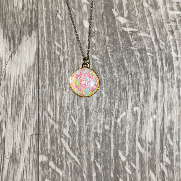 LILLY PULITZER NECKLACE!